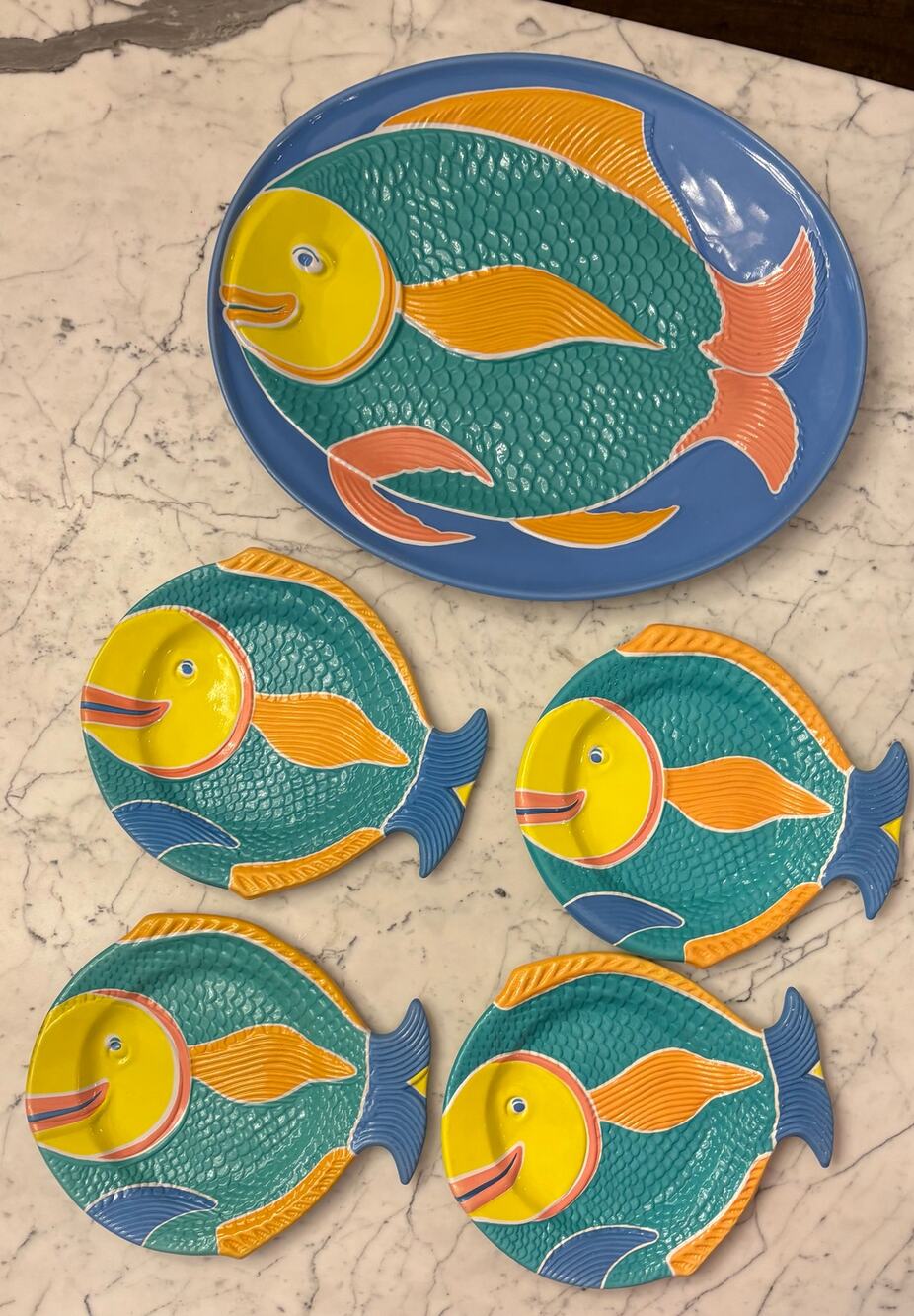 Leisure time Ullman Puff Fish 90s post modern plastic Platter 4 salad plates